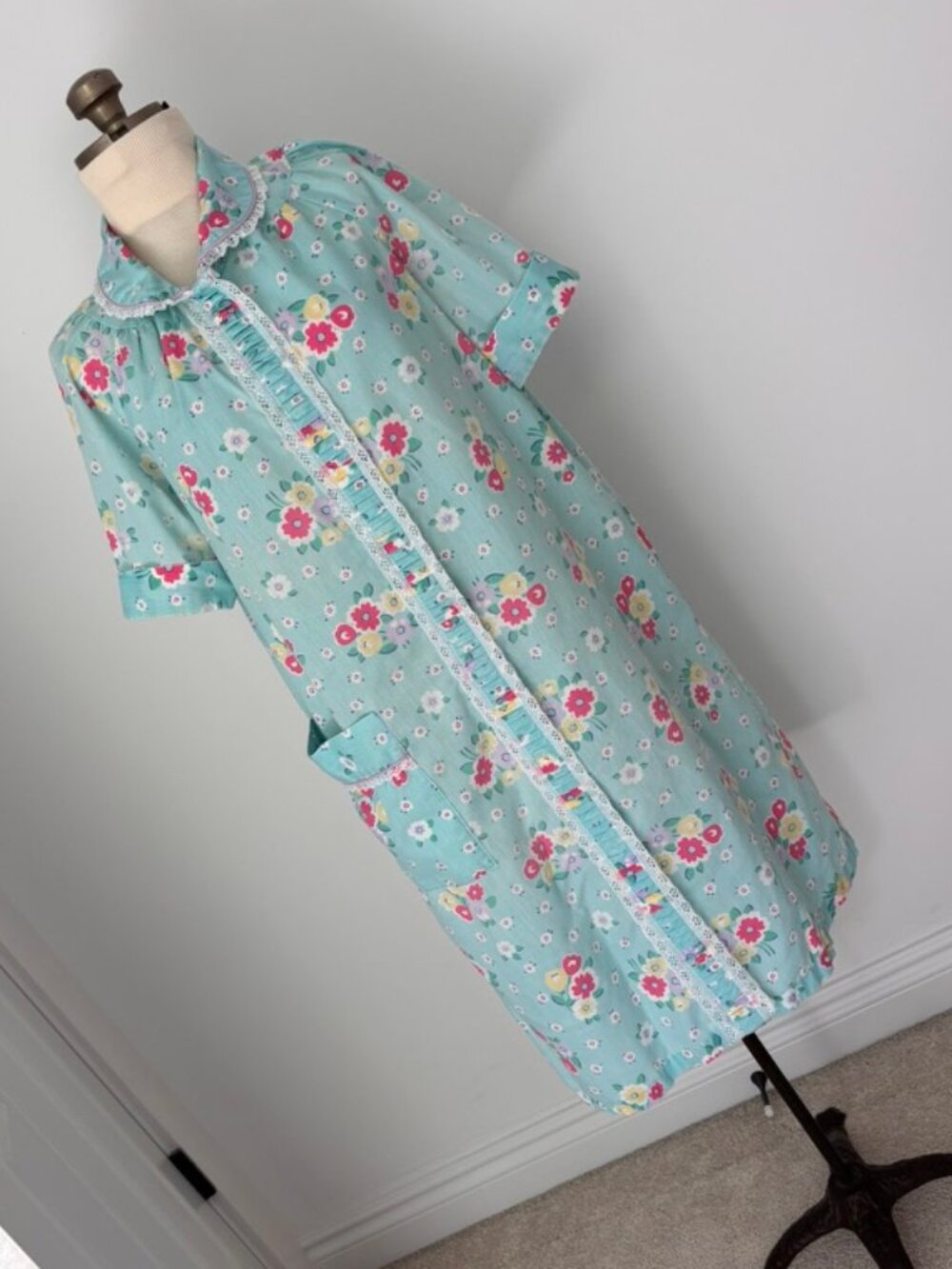 Vintage Floral House Dress Robe lace trim collar